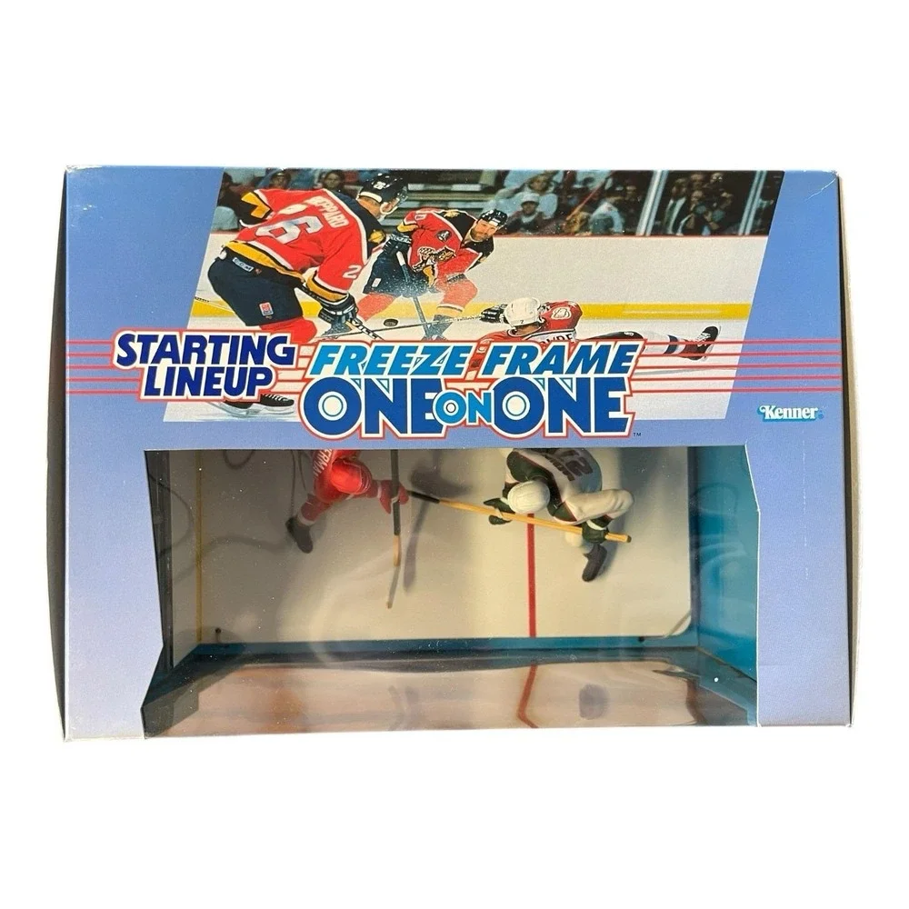 Jeremy Roenick & Steve Yzerman‎ 1997 Freeze Frame Starting Lineup Figures